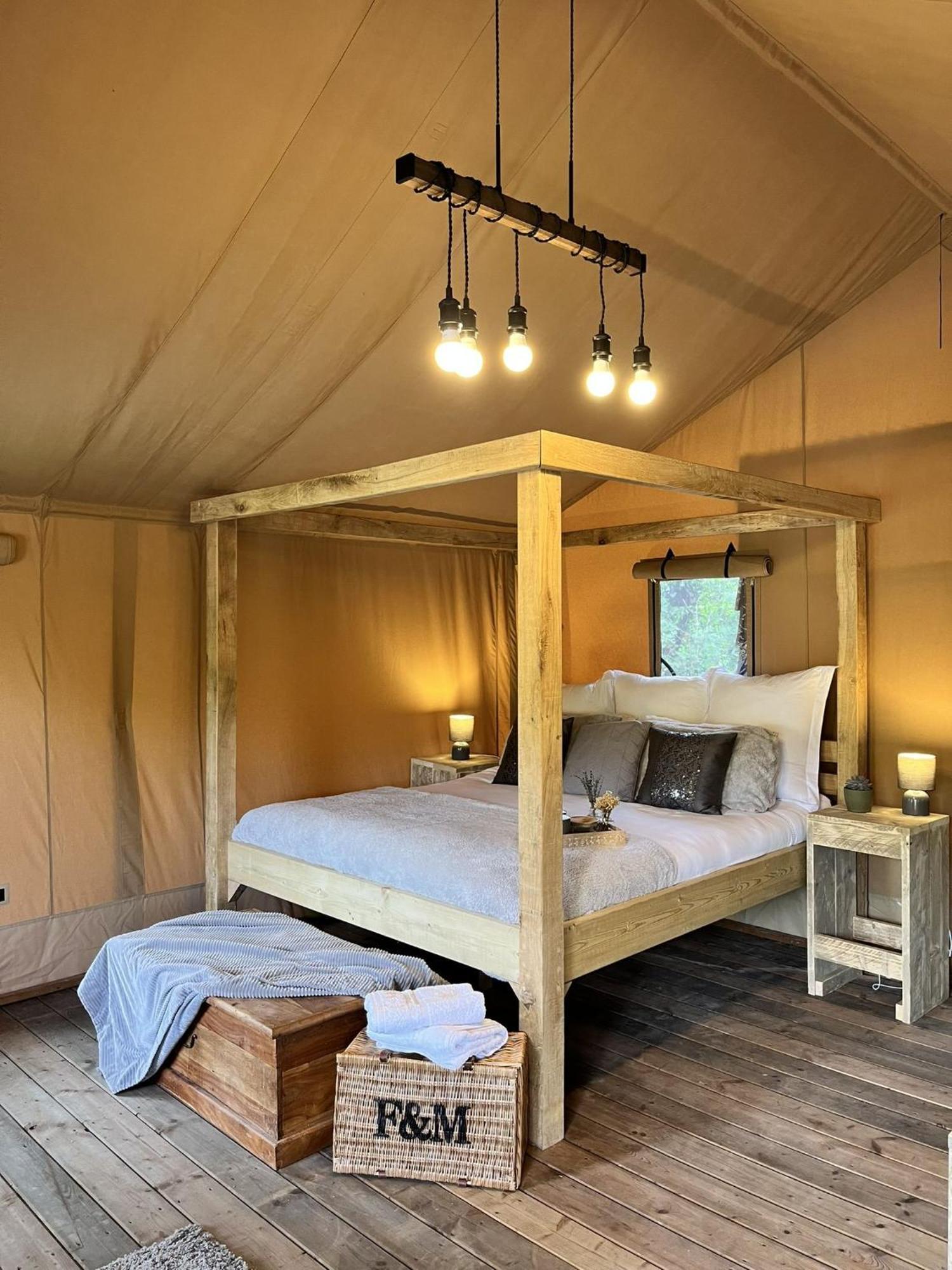Teal Safari Tent Droitwich Dış mekan fotoğraf